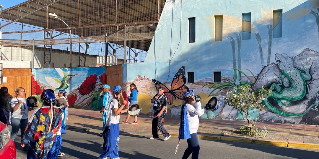 Вечером в Кальдере проходил парад, посвящённый явно какому-то церковному празднику
