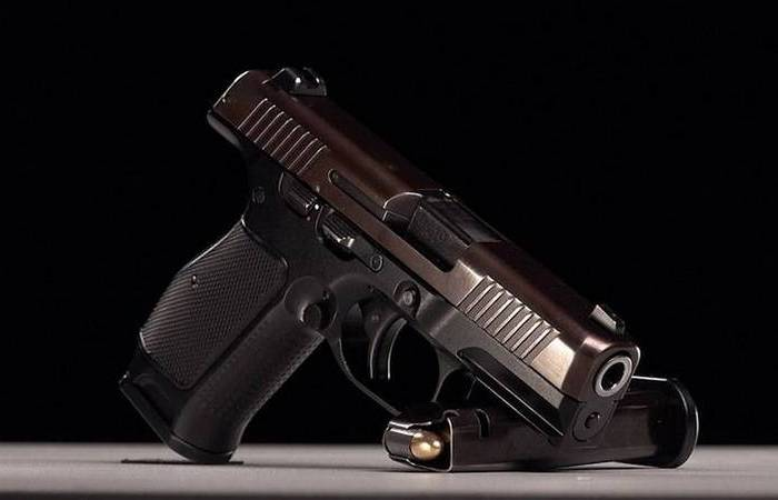 Пистолет Лебедева: почему лётчики предпочли «гламурную» новинку проверенным временем АПС и ПМ