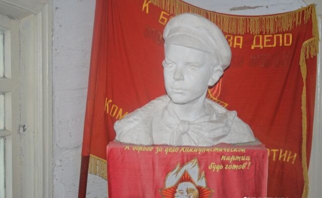 В СССР имя Павлика Морозова было буквально канонизировано