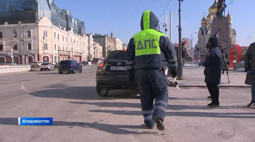 Штрафы неизбежны: наказание для водителей за тонировку в 2026 году