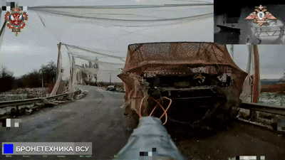    Операторы FPV-дронов отдельного отряда СпН "Охотник" 51 гвардейской общевойсковой армии на Константиновском направлении уничтожает бронетехнику врага. Видео: "Народная милиция ДНР"