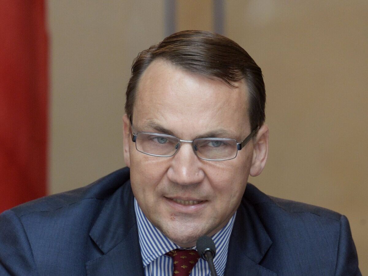    Министр иностранных дел Польши Радослав Сикорский© РИА Новости . Алексей Даничев