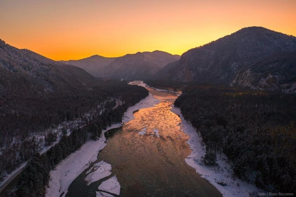    Зимний Алтай. Источник: Слава Степанов