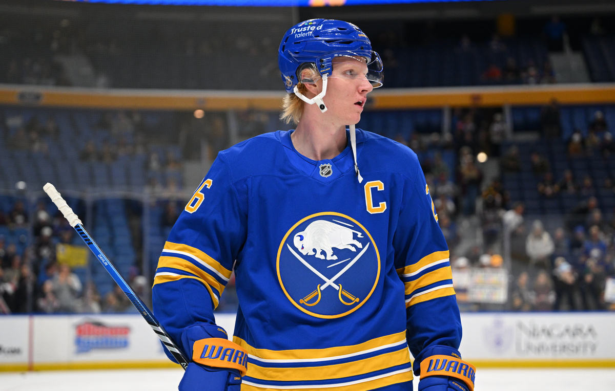    Защитник "Баффало" Расмус Далин  Joe Hrycych/Getty Images