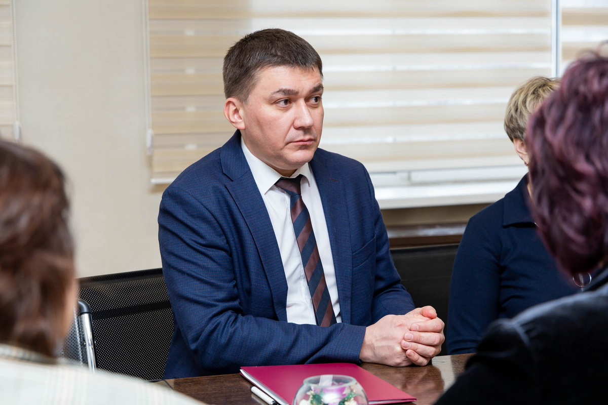 Директор колледжа Андрей Викторович Безгеймер