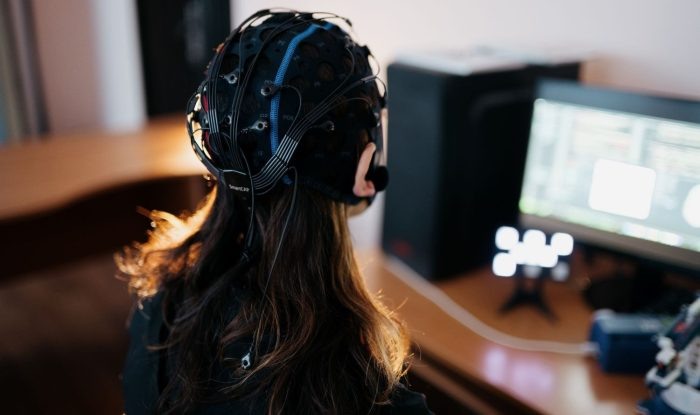 Новосибирские ученые учатся управлять компьютером сигналами мозга