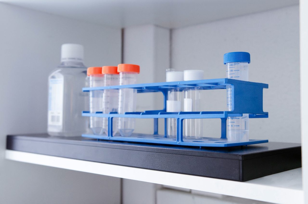 Базис диагностики. По этим цифрам врач увидит больше, чем вы думаете: скрытое воспаление, работу печени и почек, риски диабета и атеросклероза.