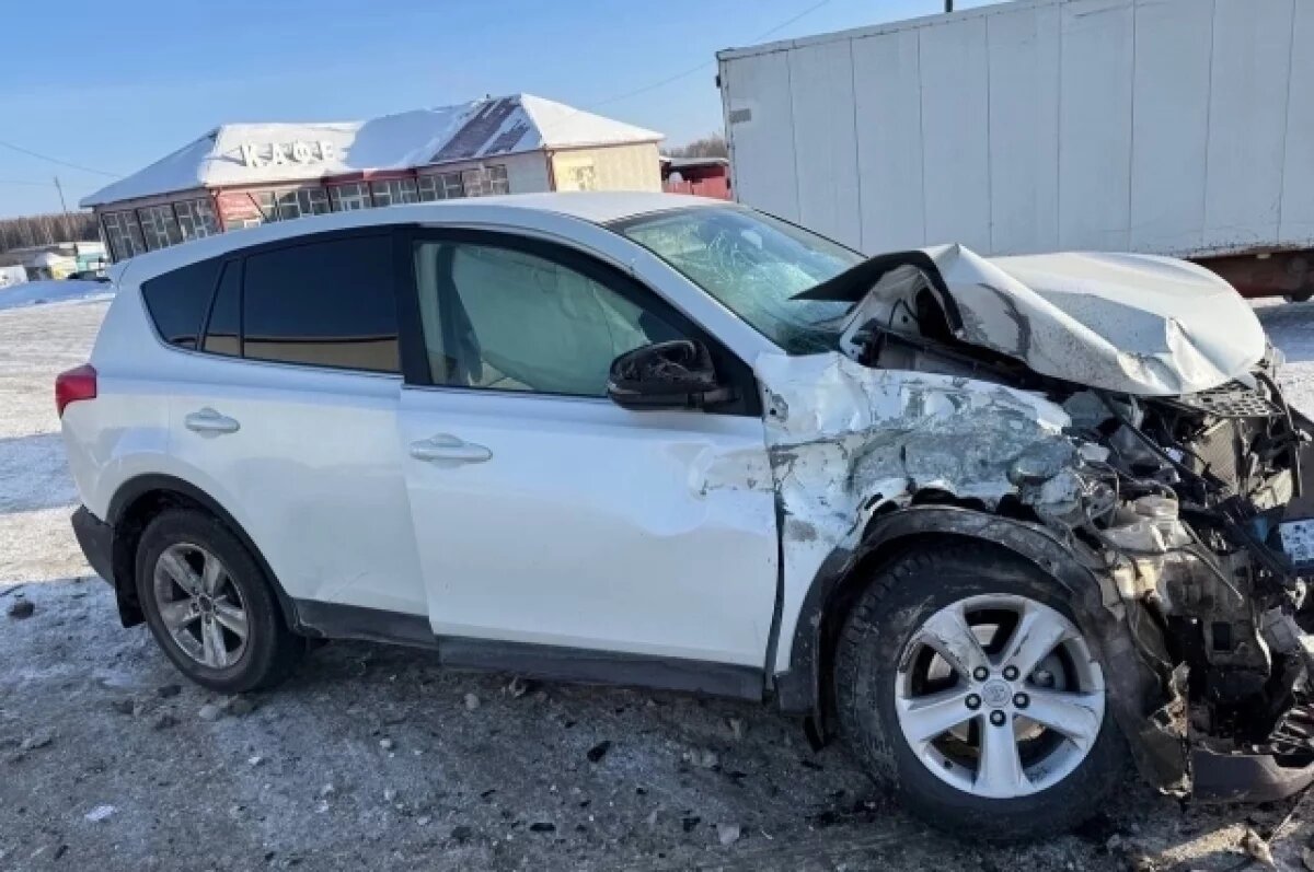    В аварии на трассе Тюмень – Ханты-Мансийск пострадали женщина и ребенок