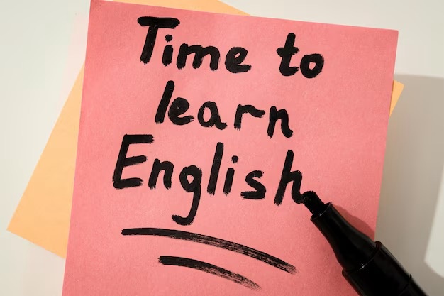 Фото: https://img.freepik.com/premium-photo/learning-english-language-concept-learning-language_185193-133762.jpg