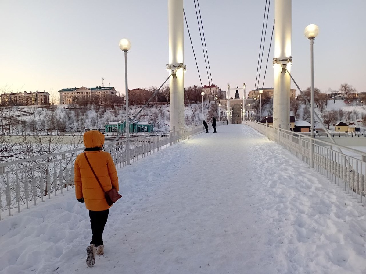 мост разделяющий Европу и Азию.