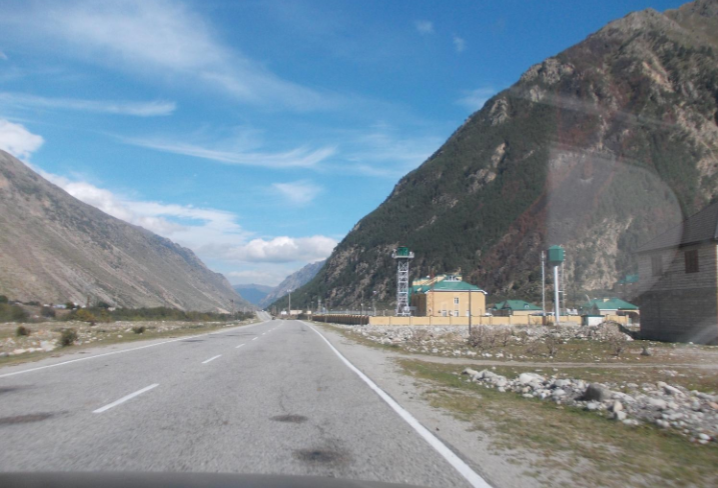 Дорога на поляну Азау. 