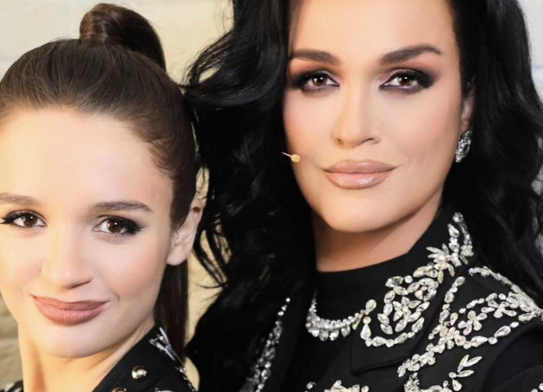     певица Слава с дочерью Александрой