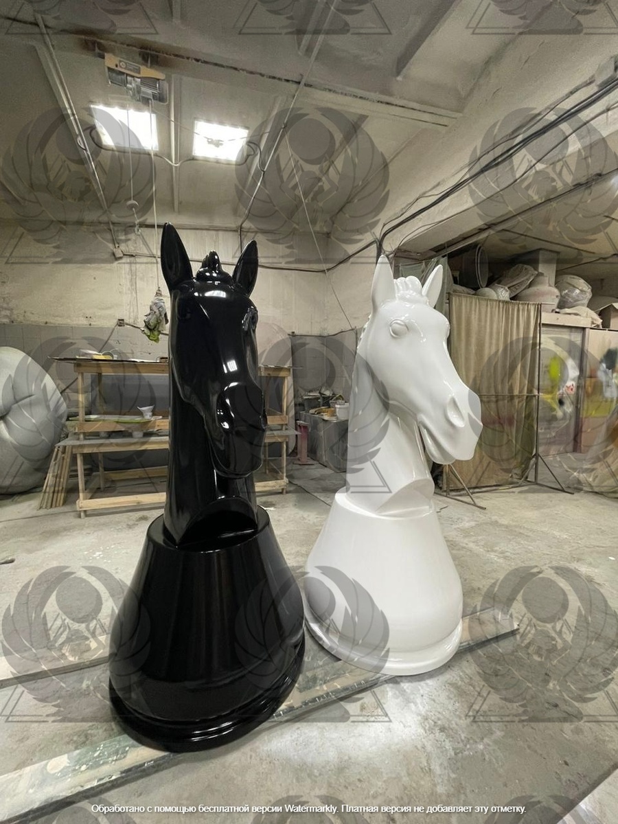 Ростовые шахматы из стеклопластика.