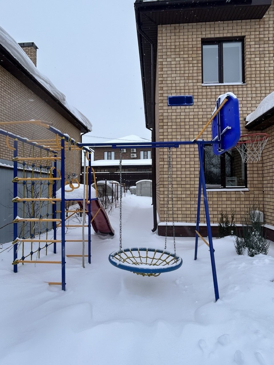 Детская площадка в нашем дворе