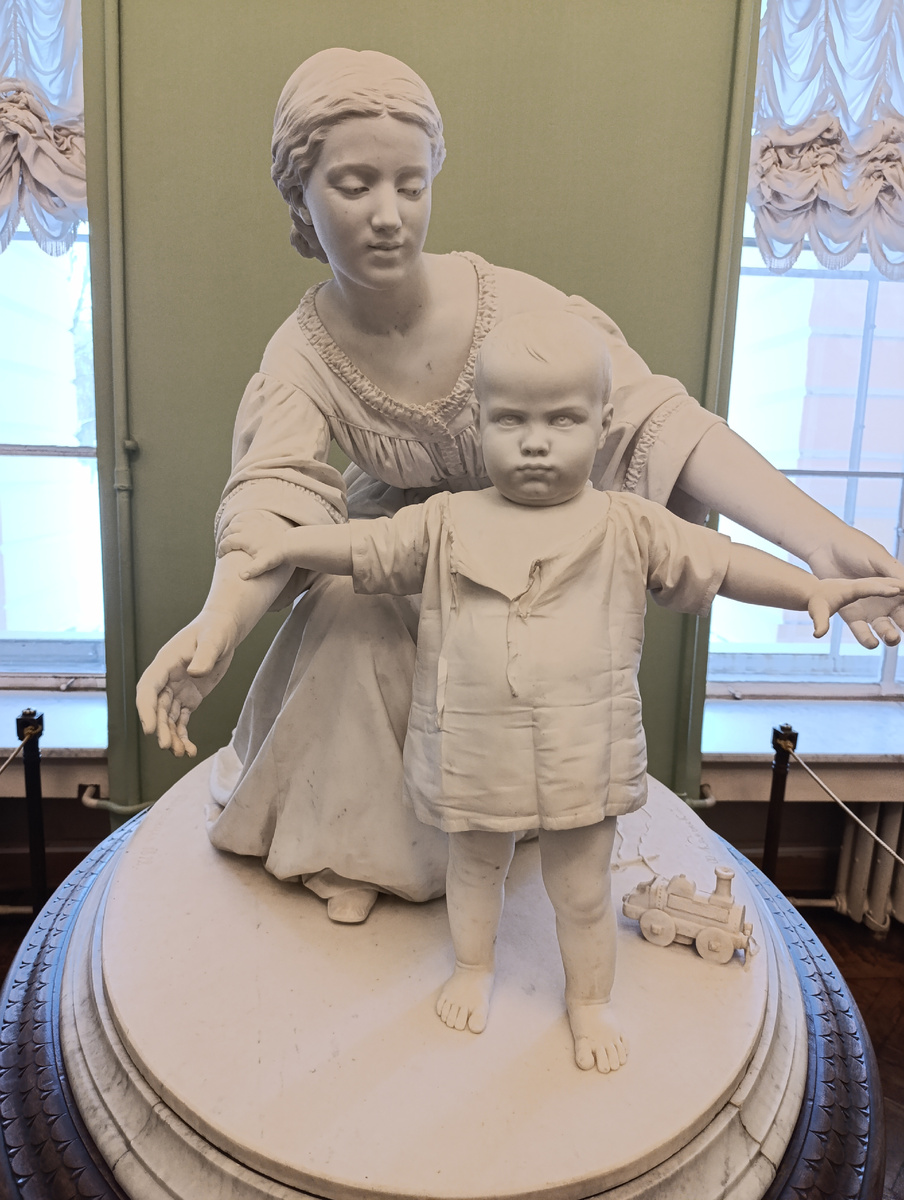 Ф.Ф. Каменский "Первый шаг", 1872 г. (мрамор)