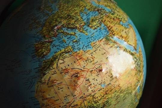    К возможным «чёрным лебедям» для мировой экономики в 2026 году отнесли «танкерные войны» и вторжение Китая на Тайвань