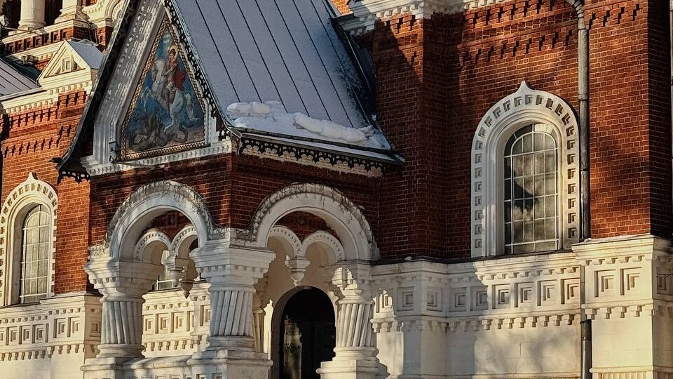 Гусь-Хрустальный: город, где всё блестит. Что посмотреть в хрустальной столице России