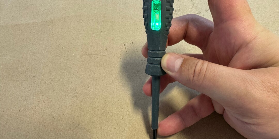 Невидимые возможности индикаторной отвёртки, которые помогают не только электрикам: секреты и функции, которые стоит знать каждому