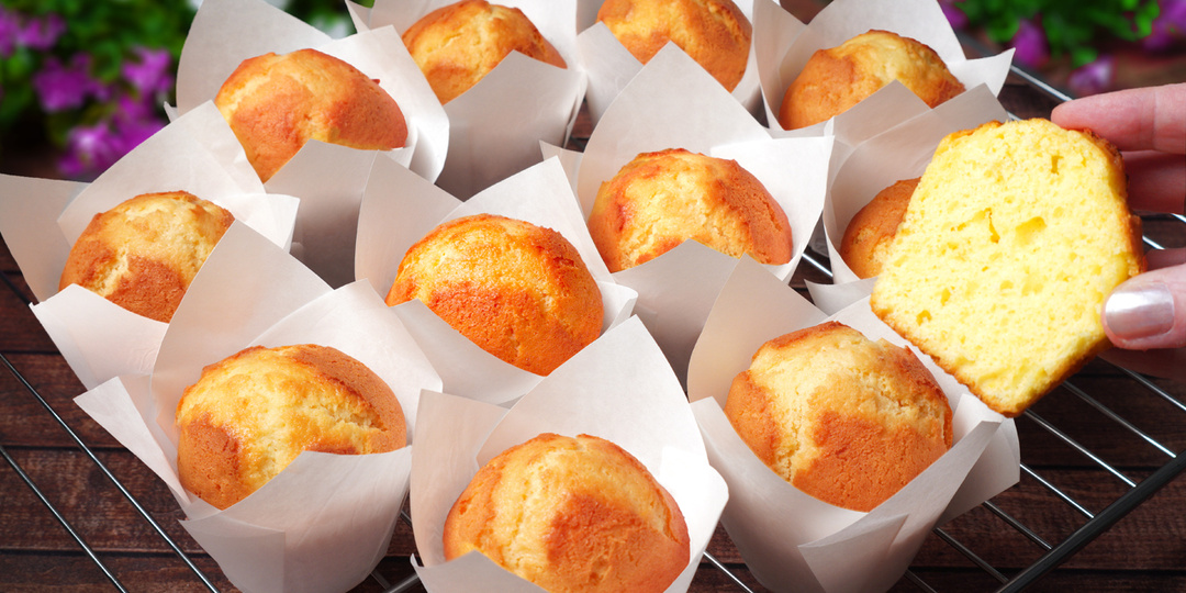 Воздушные кексы со сгущенным молоком за 5 минут | супер нежные и высокие