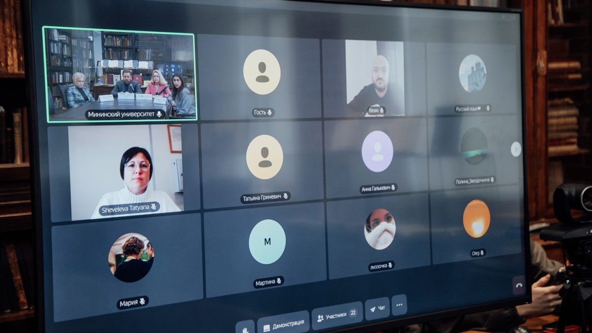    Уроки по адаптационной программе будут проводиться два раза в неделю студентами-волонтёрами