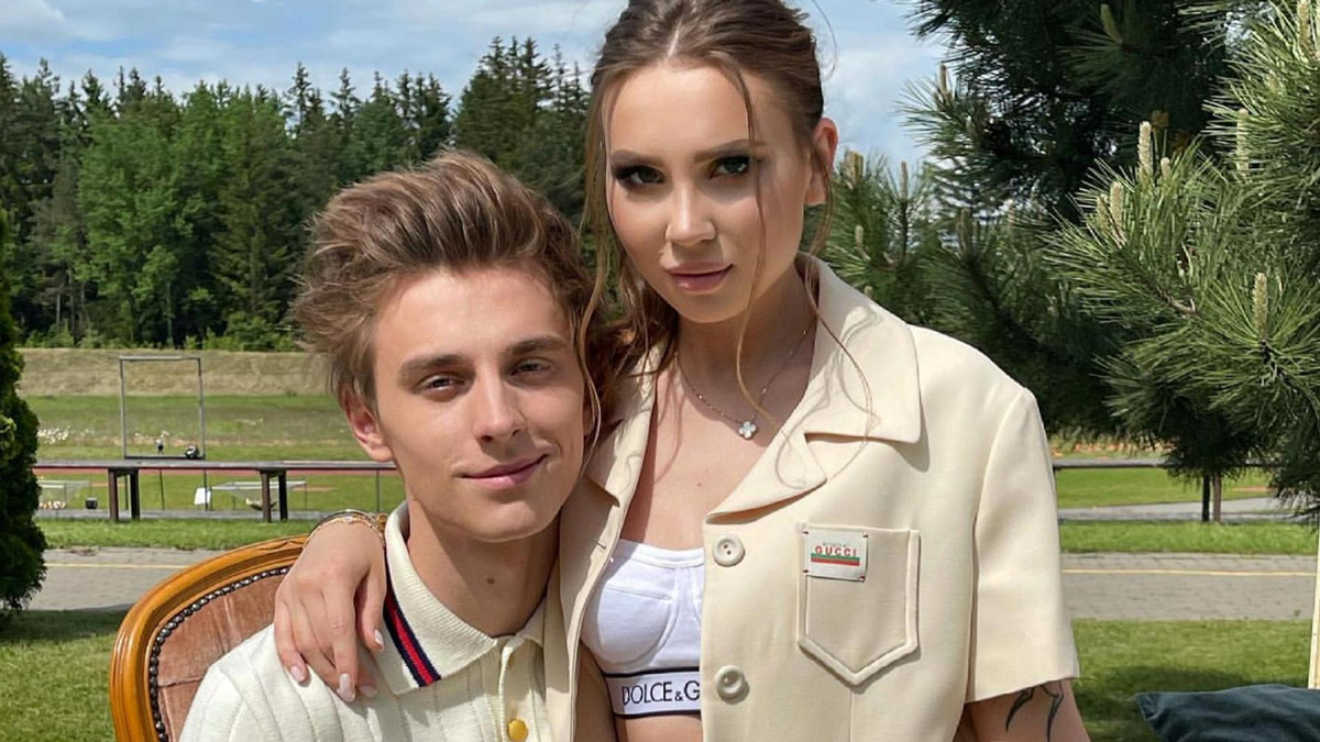    Влад Бумага и Юлия Годунова. Фото: Инстаграм (запрещён в РФ) @juliagodunova