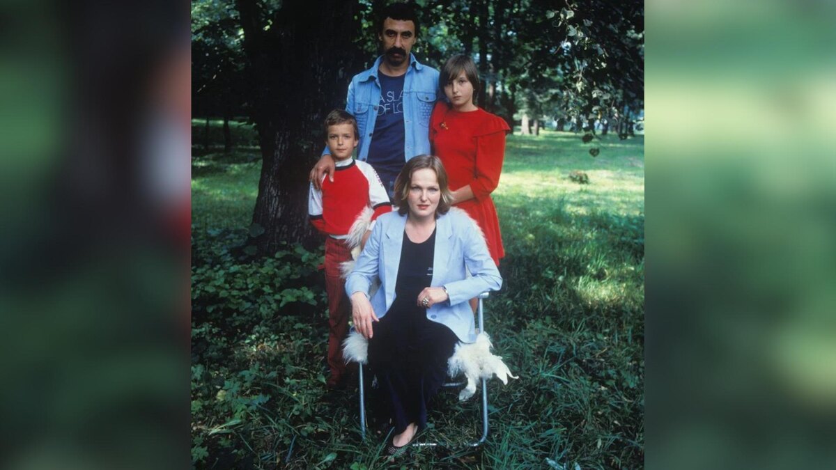 Елена Соловей с семьей