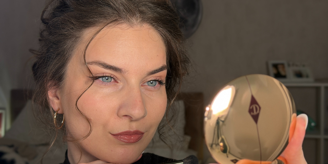 После такой пудры и Фотошоп не нужен. Лучшая из всех, что я пробовала в макияже