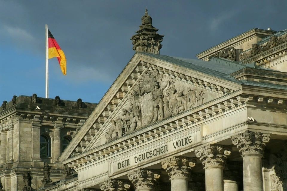    Немцы призвали Мерца очнуться: от канцлера хотят прямого и нормального диалога с Россией GLOBAL LOOK PRESS