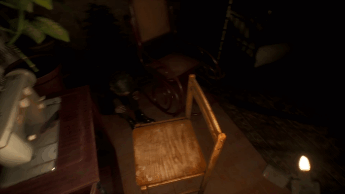 Gif картинка "Сидящий в темноте ребёнок"