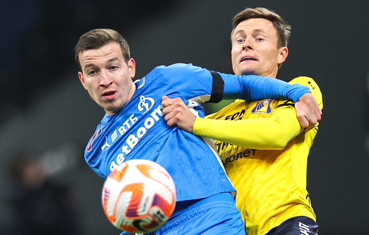     Денис Макаров (слева)  Сергей Савостьянов/ТАСС