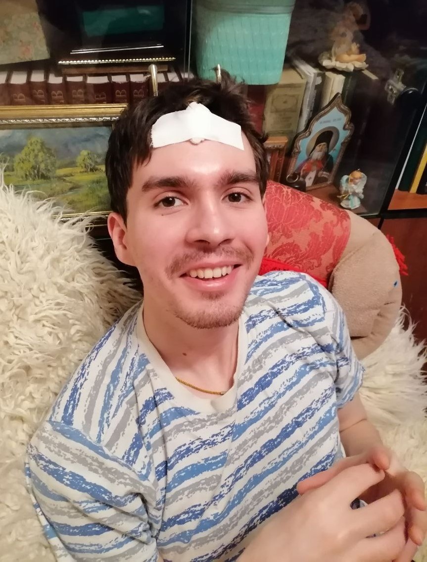 Фото автора, сделанное вчера. Листайте галерею