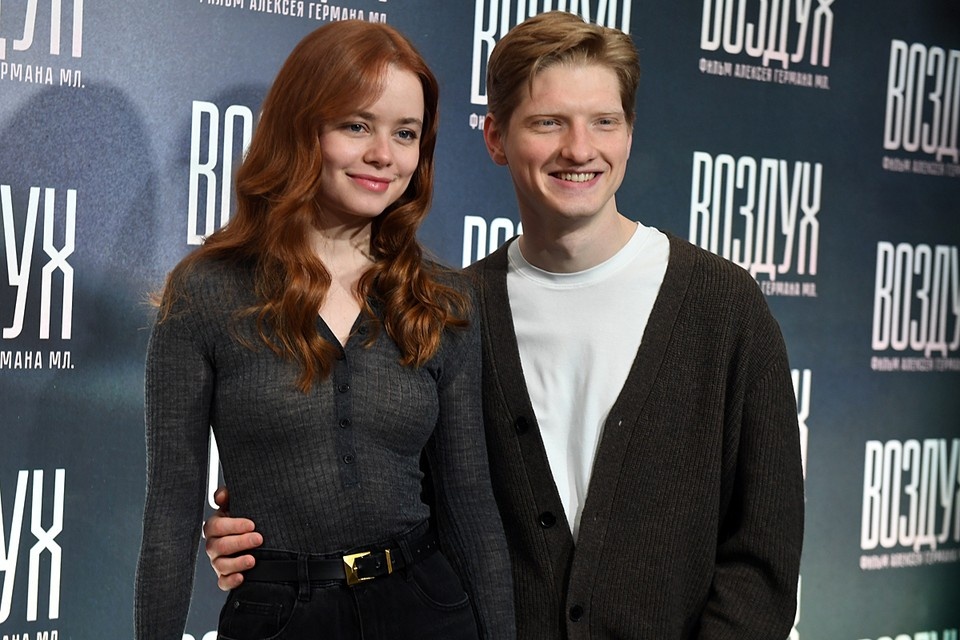    Мила Ершова и Святослав Рогожан Михаил ФРОЛОВ