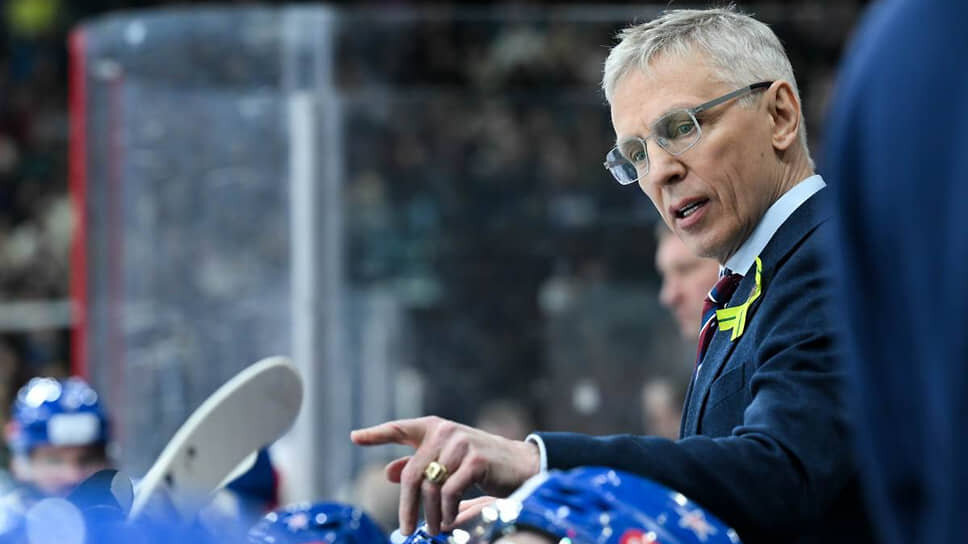 Главный тренер армейцев Игорь Ларионов во время матча СКА — «Локомотив».📷Фото: ХК СКА