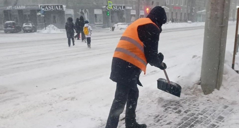    Фото администрации города Кирова