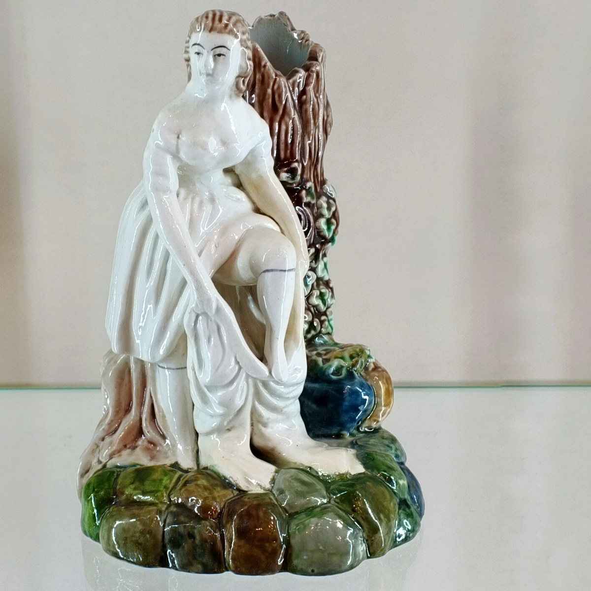 Чернильница-карандашница "После купания" М.С. Кузнецов, конец XIX в. Размеры: 16х11 см. Состояние отличное