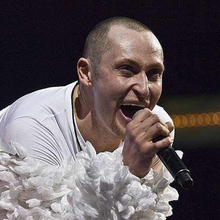     Шура поздравит женщин большим весенним концертом