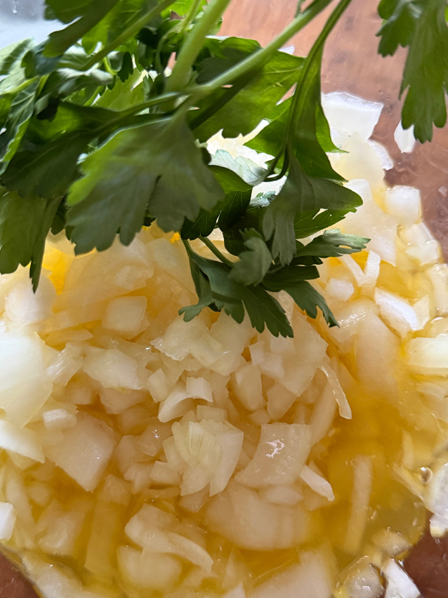 Лук с ароматным маслом