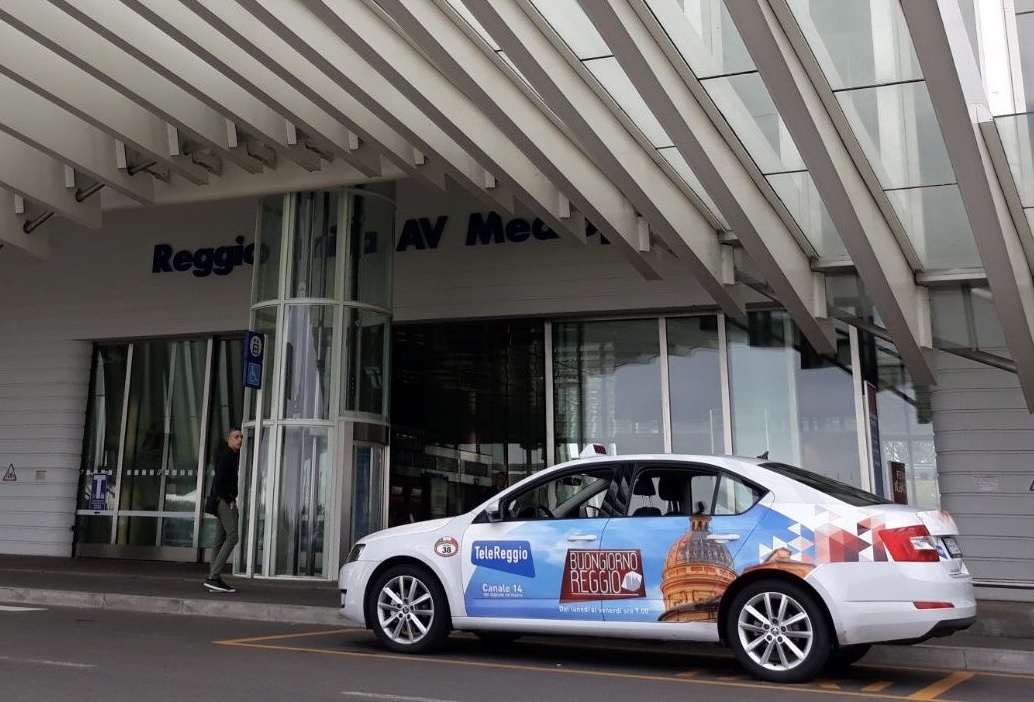 Такси у вокзала г.Реджо Эмилия