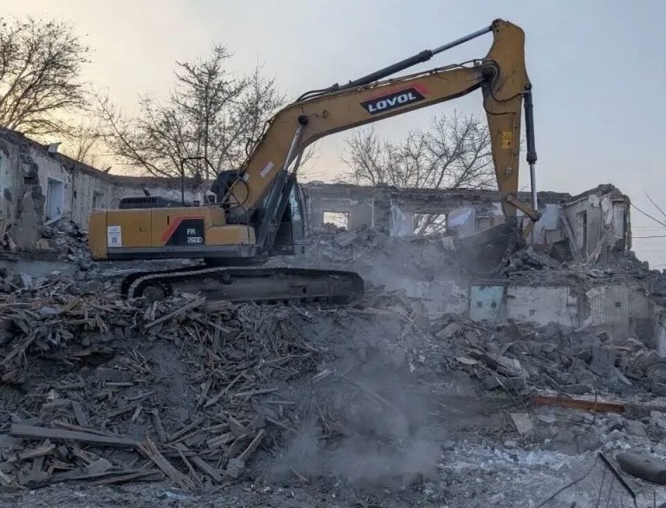    Снос дома на улице Хлебозаводской, 18. Источник: barnaul.org