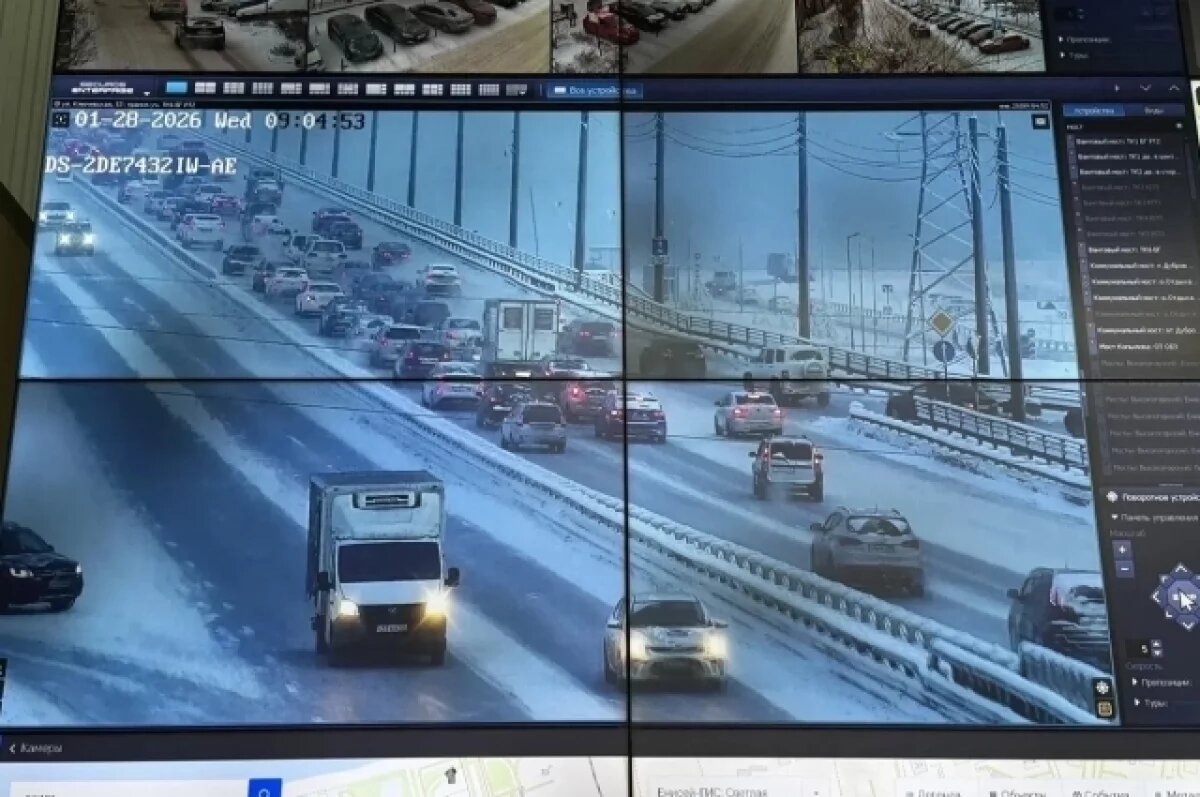    На Николаевском мосту Красноярска отменят выделенную полосу в одну сторону