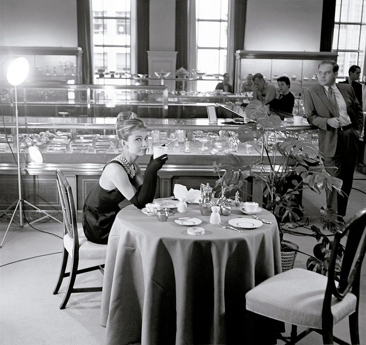 Фото со съёмок фильма «Завтрак у Тиффани» (реж. Блэйк Эдвардс)