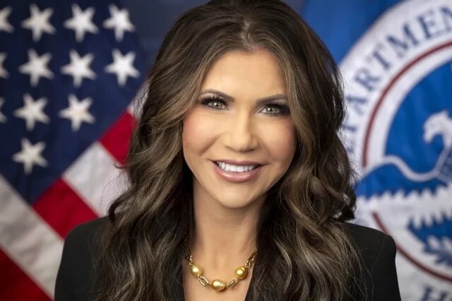    Министр внутренней безопасности США Кристи Ноэм. Досье