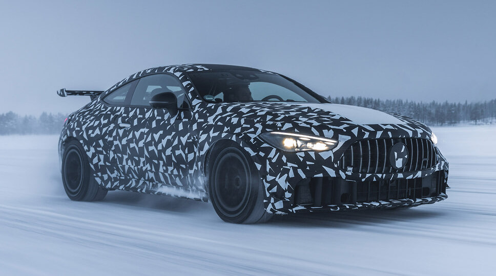 Mercedes-Benz впервые показала вторую модель из спецсерии Mythos