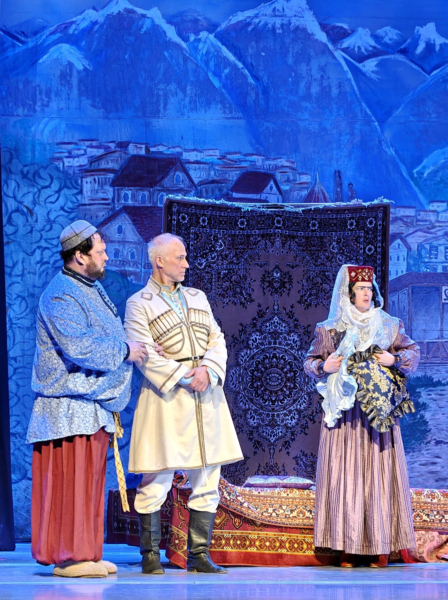 Спектакль Ханума