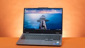 Игровой ноутбук Lenovo LOQ ворвался на рынок с оглушительным успехом. При цене всего в $749, как отмечает Mashable, он предлагает заманчивую возможность окунуться в мир современных игр без необходимости тратить целое состояние.