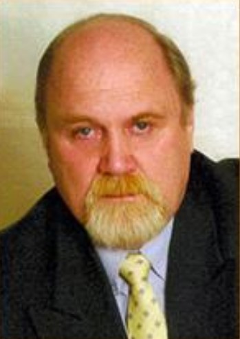 Валерий Александрович Иванов-Таганский. Псевдоним – Таганский. Работал 10 лет в Театре на
Таганке и получил псевдоним лично от Юрия Любимова