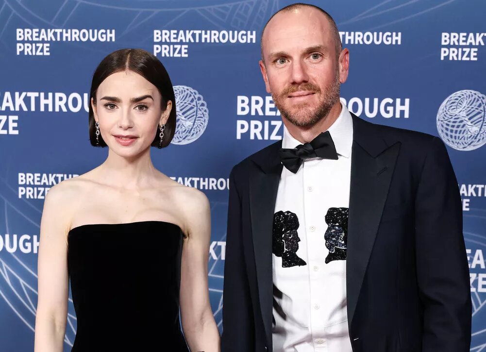    Звезда "Эмили в Париже" Лили Коллинз показала редкие фото годовалой дочери