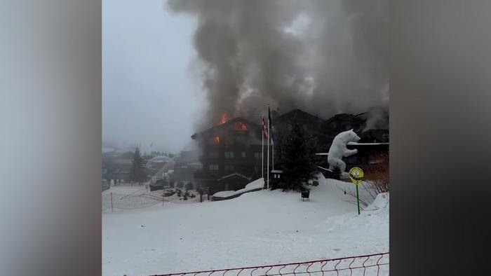 Галкин* может экстренно уехать из Куршевеля из-за мощного пожара в отеле. Обложка © Telegram / SHOT