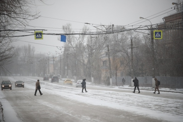 В Волгоградской области ожидаются сильный ветер и гололед