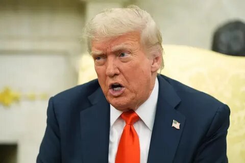 Детина Дональд требует игрушку -"ледяную погремушку (Гренладию)!